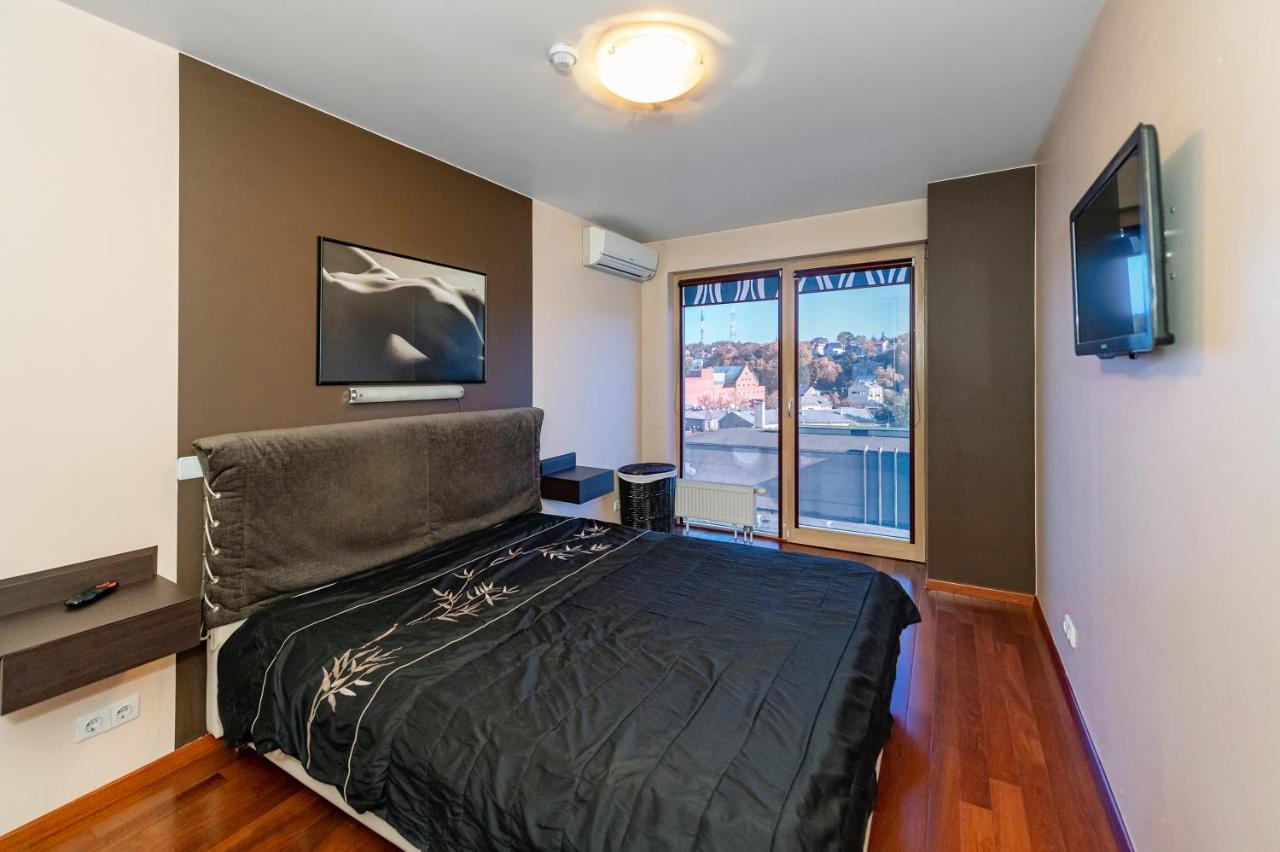 Panoramic City Centre Apartment By Polo Apartments Kaunas Bagian luar foto
