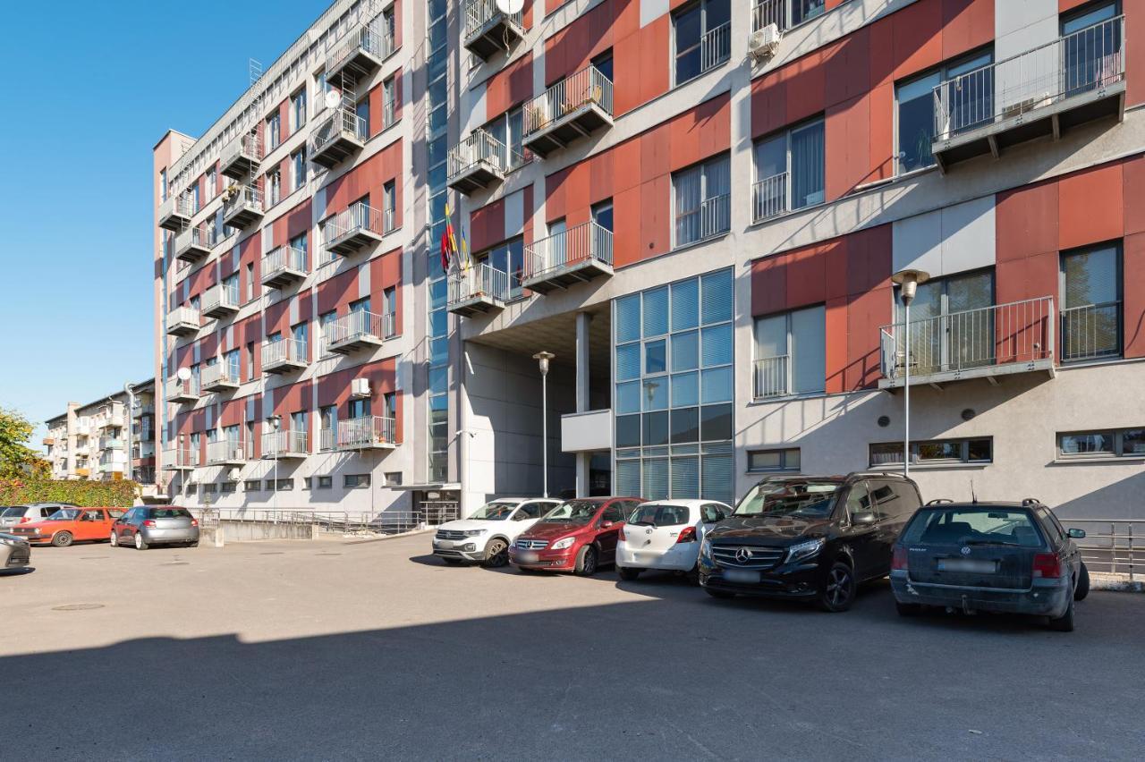 Panoramic City Centre Apartment By Polo Apartments Kaunas Bagian luar foto